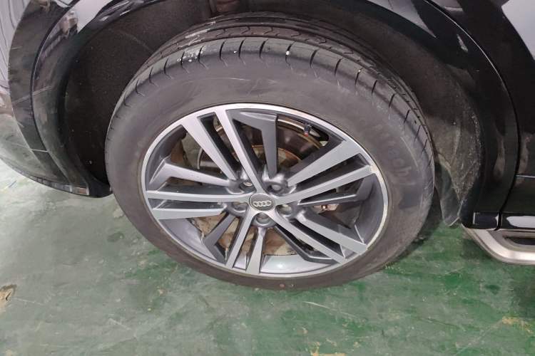 Used Audi Q5L 2020 Updated 40 TFSI Prestige Fashion Edition
