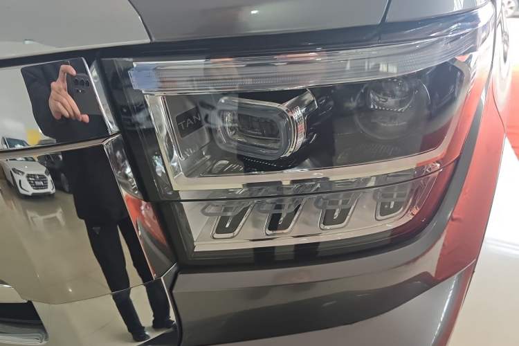 Used Tank 500 New Energy 2023 Hi4-T Left Front Headlight