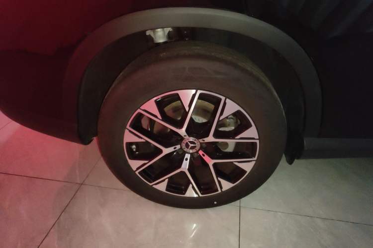 Used Mercedes-Benz GLC 2025 GLC 260 L 4MATIC Dynamic Edition Exterior 5