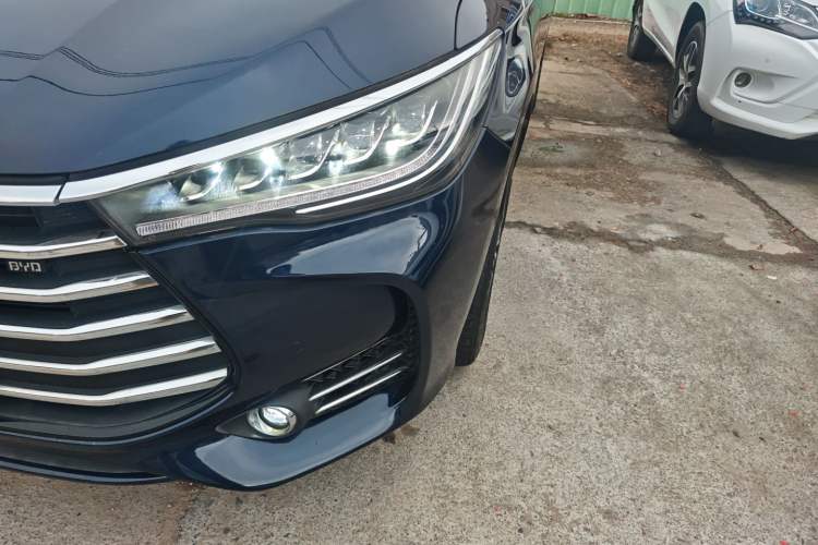 Used BYD Song MAX 2017 1.5T Automatic Smart Connect Prestige 7-Seater