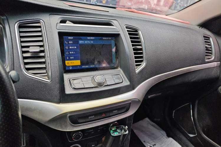 Used Geely Auto Vision 2016 1.5L Automatic Happiness Edition Audio And AC Panel