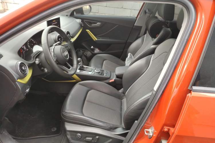 Used Audi Q2L 2018 35 TFSI Fashion Dynamic Version China V Emission Standard Left Front Seat