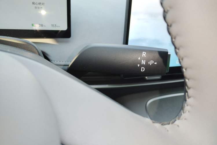 Used Nissan N7 2025 510 Air
