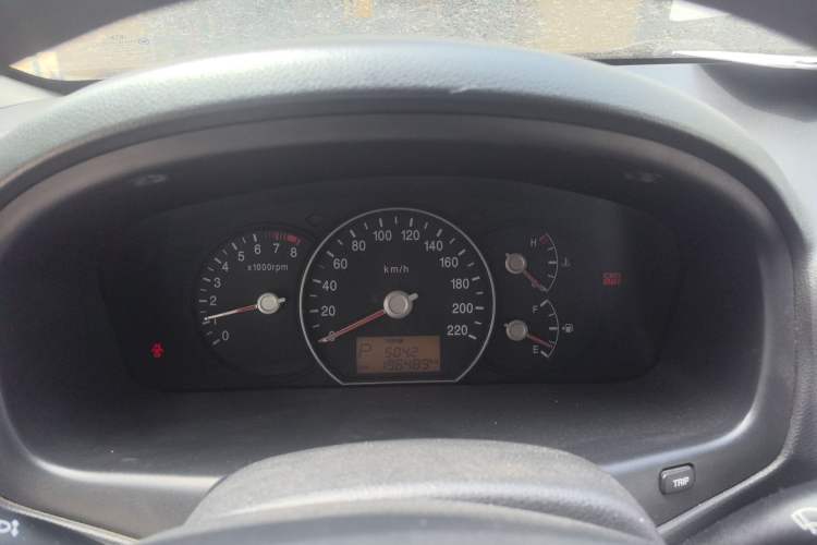 Used Kia Carens 2011 1.6L 5-Seater Automatic Comfort Edition Instrument Cluster