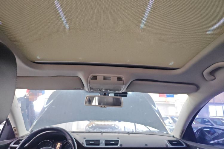 Used Volkswagen Magotan 2012 Travel Edition 2.0 TSI Comfort Version Headliner