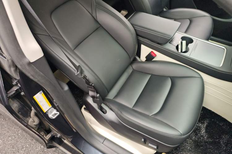 Used Tesla Model Y 2024 Rear-Wheel-Drive Version