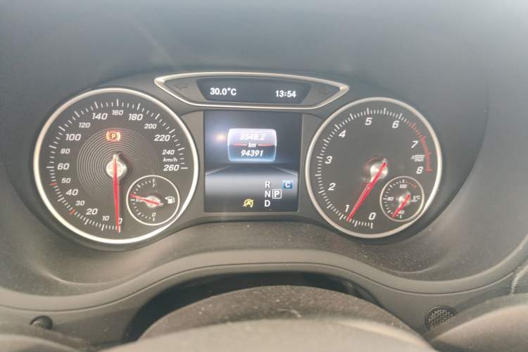 Used Mercedes-Benz B-Class 2017 B 200 Fashion Model Instrument Cluster