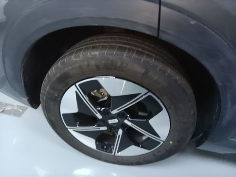 Geely Galaxy E5 2026 Model 610km Exploration+ Edition — снимка 11