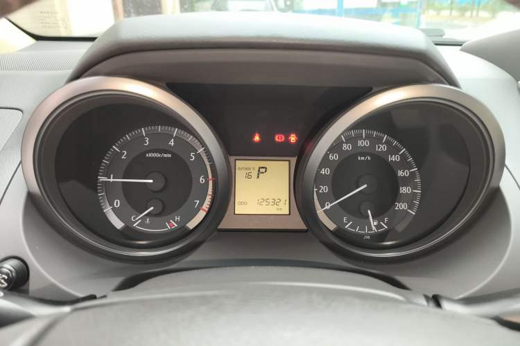 Used Toyota Prado 2013 2.7L Automatic Parallel Import