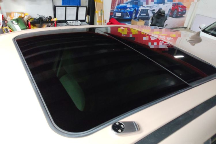 Used ORA Good Cat 2023 401 km Standard Range Premium Version Lithium Iron Phosphate Roof