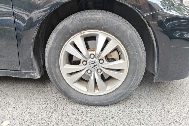 Used Honda Accord 2011 2.4L LX Right Front Wheel Hub