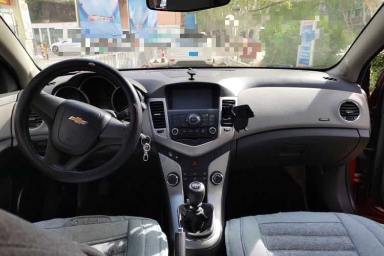 Used Chevrolet Cruze 2012 1.6L SE MT
