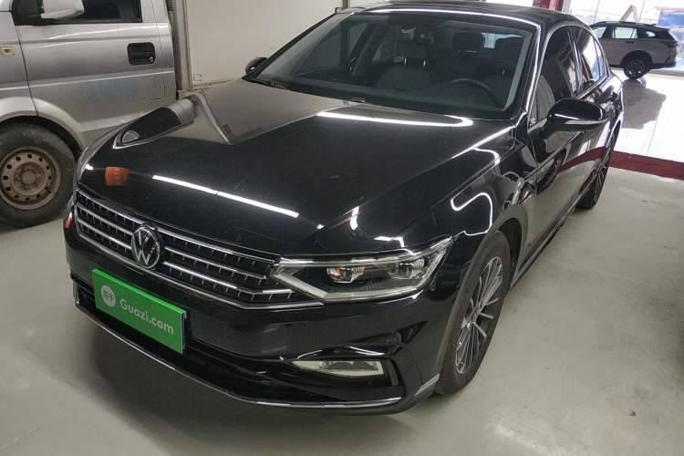 Used Volkswagen Magotan 2023 2 Million Units Limited Edition 330TSI DSG Leading Version