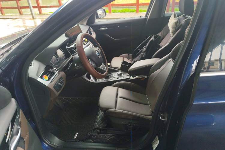 Used BMW X1 2020 sDrive25Li Leading Model
