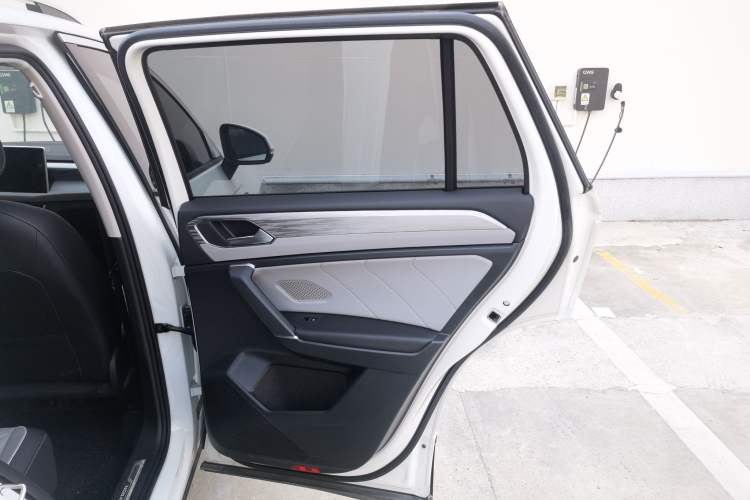 Used Volkswagen Tayron 2023 Revised Version 380TSI All-Wheel Drive R-Line High-Energy Edition
