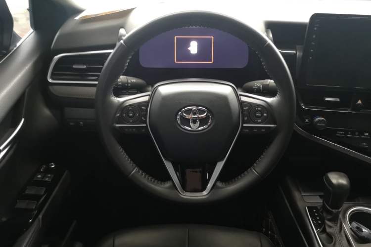Used Toyota Camry 2021 2.5G Luxury Edition Steering Wheel