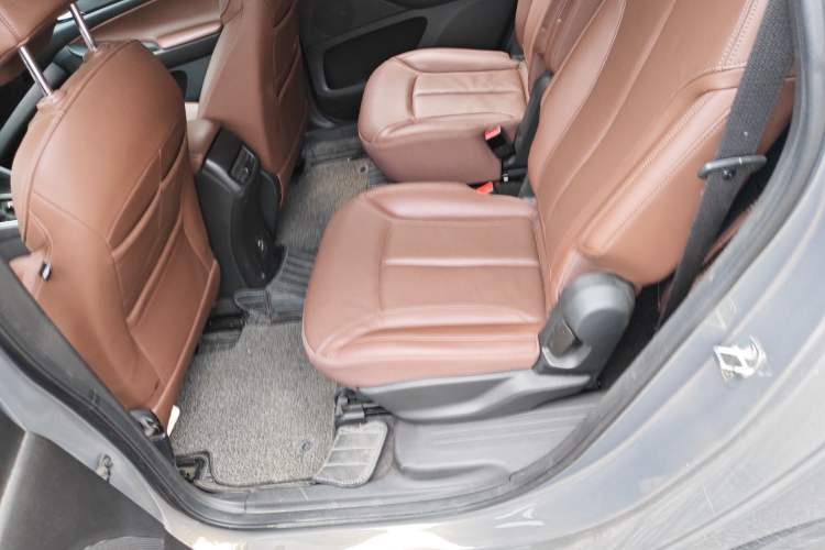 Used Buick GL6 2019 18T 6-Seater Connected Luxury Version China V Standard