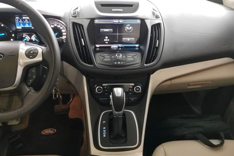 Used Ford Kuga 2013 2.0L GTDi Four-Wheel-Drive Elite Model
