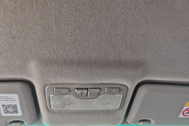 Used JAC Group T6 2020 2.0T Diesel Two-Wheel Drive Elite Version China VI Standard HFC4DB2-2E Headliner