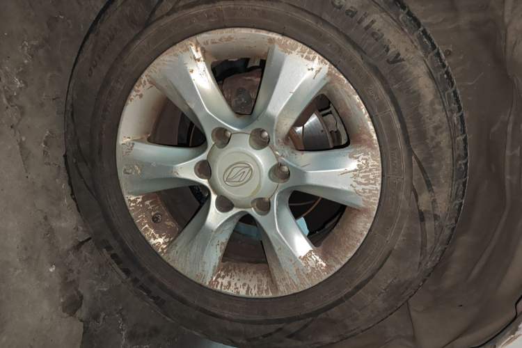 Used Land X8 2015 Explorer Edition 2.0T Diesel 4x2 Ultra-Luxury Model
