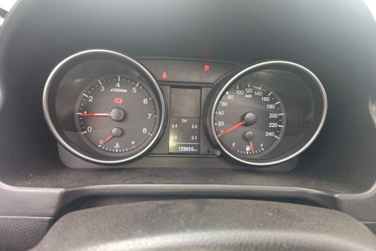 Used Haval H6 2015 Upgraded Model 1.5T Manual Two-Wheel Drive Elite Version