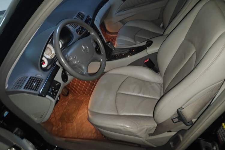 Used Mercedes-Benz E-Class 2007 E 280 Fashion Model
