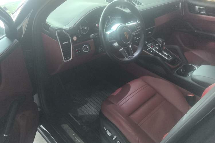 Used Porsche Cayenne E-Hybrid 2019 Cayenne E-Hybrid 2.0T Driver Seat