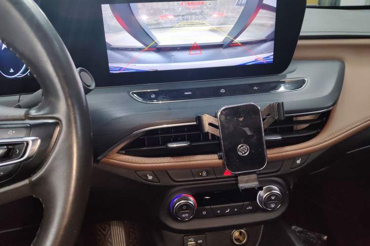 Used Buick Verano 2022 Pro 533T Fun Edition Audio And AC Panel