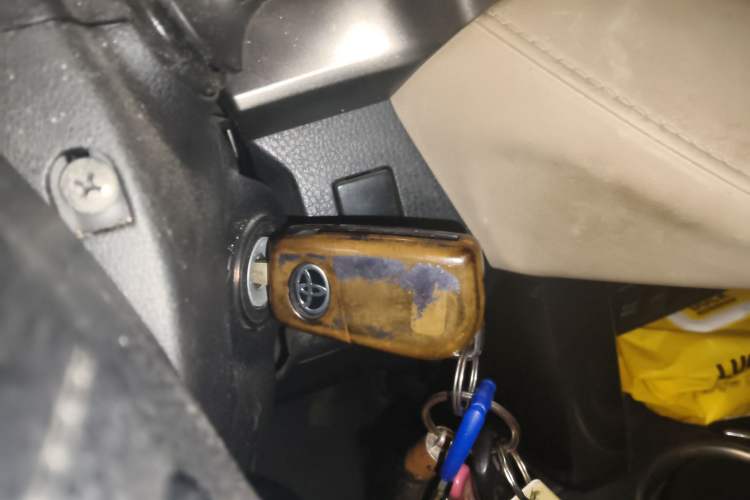 Used Toyota RAV4 2013 2.0L CVT Two-Wheel Drive Urban Edition
