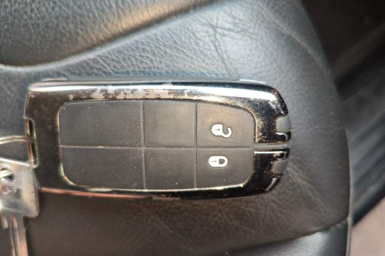 Used Jeep Cherokee 2019 2.0T Four-Wheel Drive Explorer Edition China V