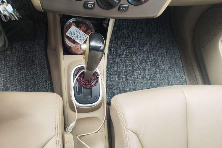 Used Nissan Tiida Sedan 2006 1.6 JC AT Gear Lever