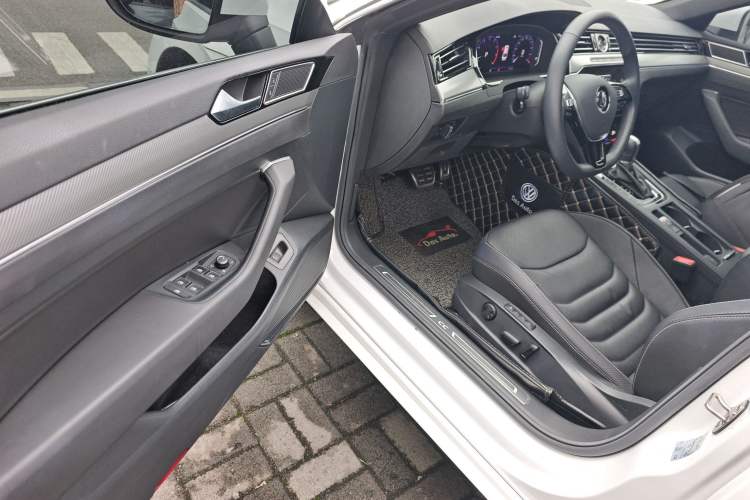 Used Volkswagen FAW-Volkswagen CC 2020 330TSI Glamour Edition China VI Standard Driver Seat