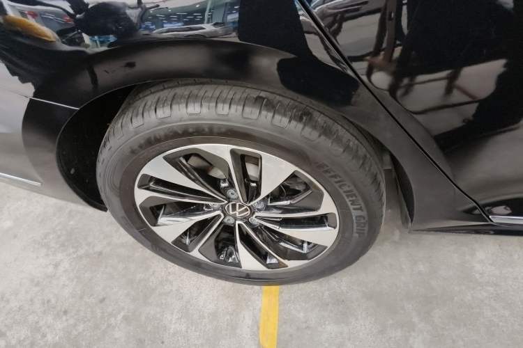 Used Volkswagen Passat 2023 330TSI Starry Elite Edition
