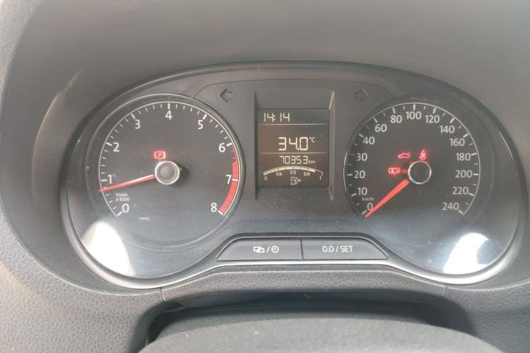 Used Volkswagen Polo 2016 1.4L Manual Fashion Model