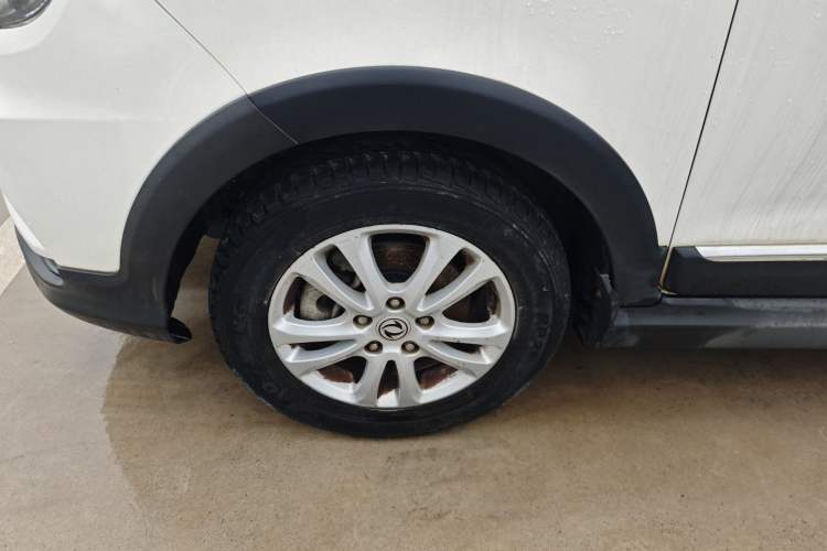 Used Dongfeng Fengon 370 2016 1.5L Manual Luxury 7-Seater
