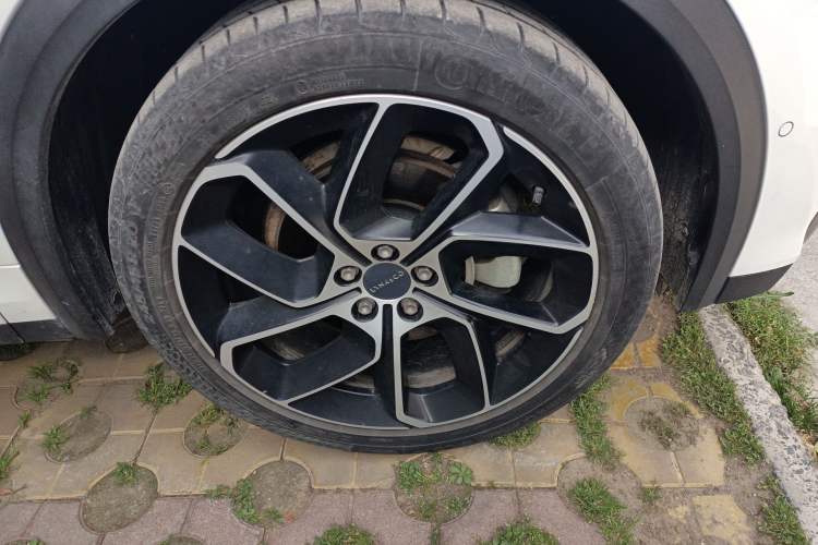 Used Lynk & Co 05 2022 2.0T Two-Wheel Drive Shine Halo
