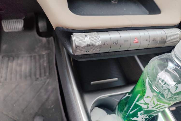 Used BYD Dolphin 2024 Honor Edition 420km Freedom Version Gear Lever