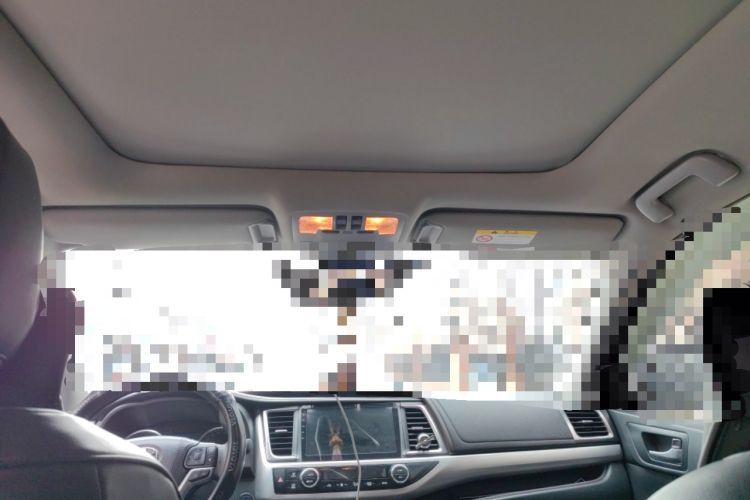 Used Toyota Highlander 2018 2.0T Four-Wheel Drive Luxury Version 7 Seats China VI Standard Headliner