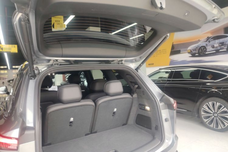 Used ONVO Luxeed L90 2025 Model—Ultra Six-Seater Version Trunk