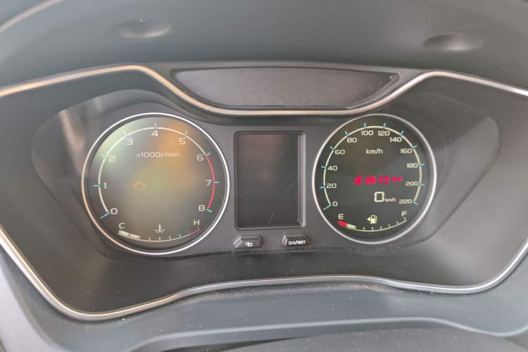 Used Geely Auto Vision X6 2016 1.8L Manual Luxury Model