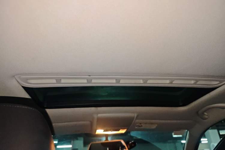 Used Volkswagen Gran Lavida 2013 1.4 TSI Automatic Comfort Model