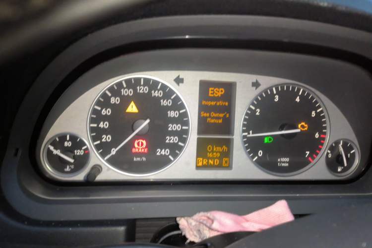 Used Mercedes-Benz B-Class 2009 B 200 Fashion Model Instrument Cluster