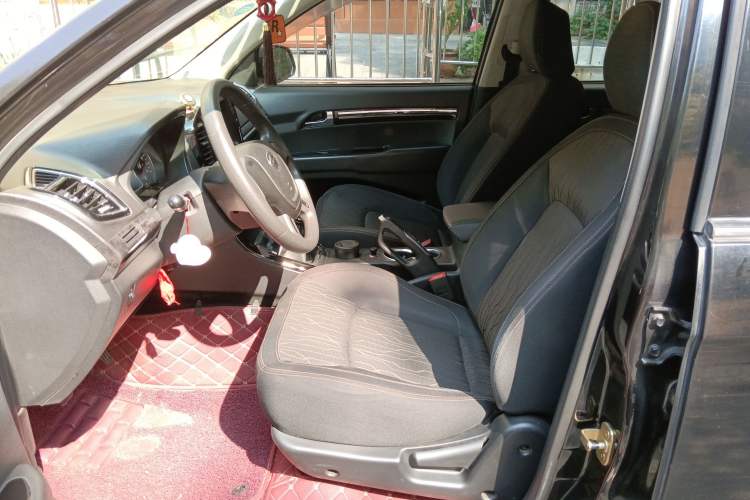 Used Land X8 2017 2.0T Gasoline 4x2 Luxury Edition