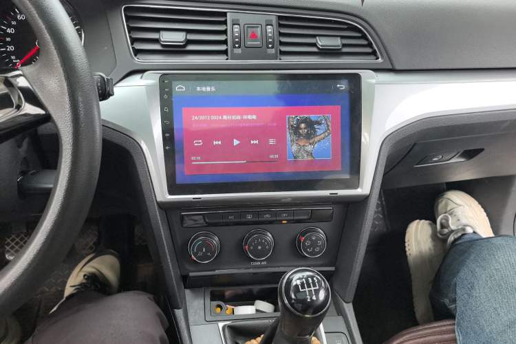 Used Volkswagen Lamando 2017 230TSI Manual Trend Edition
