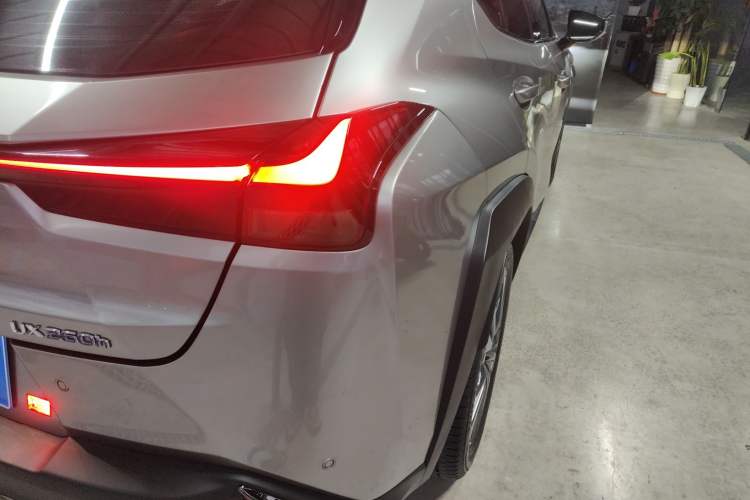 Used Lexus UX 2020 Revised Version 260h F SPORT Edition
