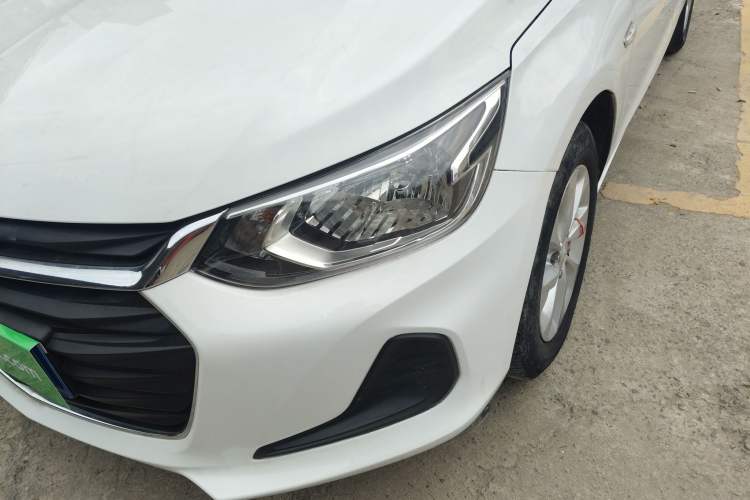 Used Chevrolet Cavalier 2022 325T Automatic Enjoyment Edition Left Front Headlight