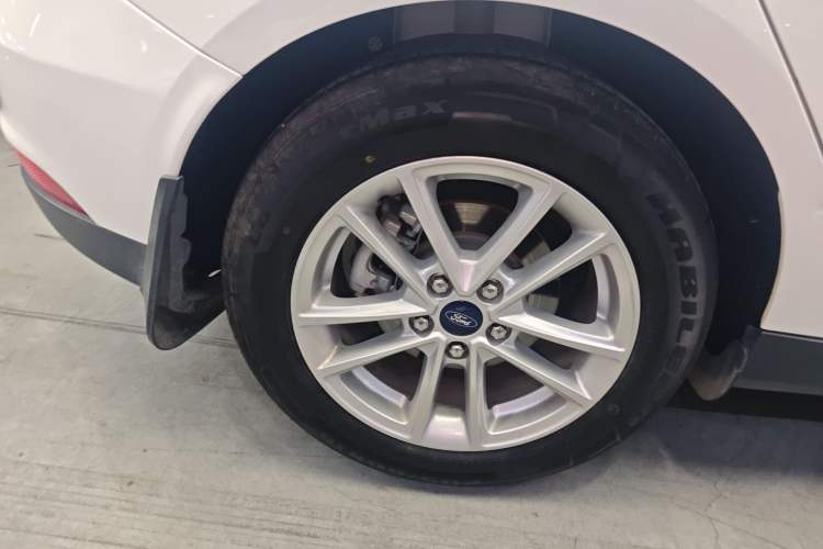 Used Ford Focus 2018 Hatchback Classic EcoBoost 180 Automatic Elite Model