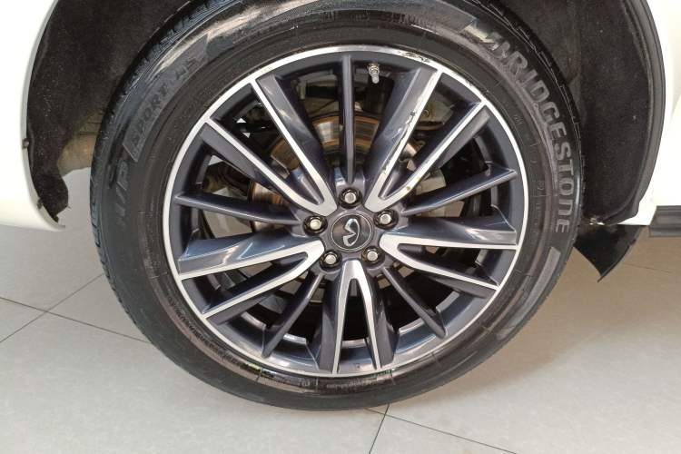 Used Infiniti QX60 2016 2.5 S/C Hybrid Two-Wheel-Drive Excellence Edition China V Standard