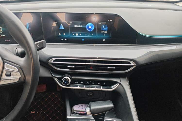 Used CHANGAN Eado 2020 PLUS Blue Whale NE 1.4T GDI DCT Prestige Model
