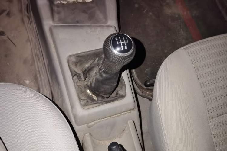 Used Volkswagen Jetta 2010 1.6L Partner